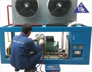 Monitoring Suhu Teknologi IoT Microcontroller untuk Cold Storage